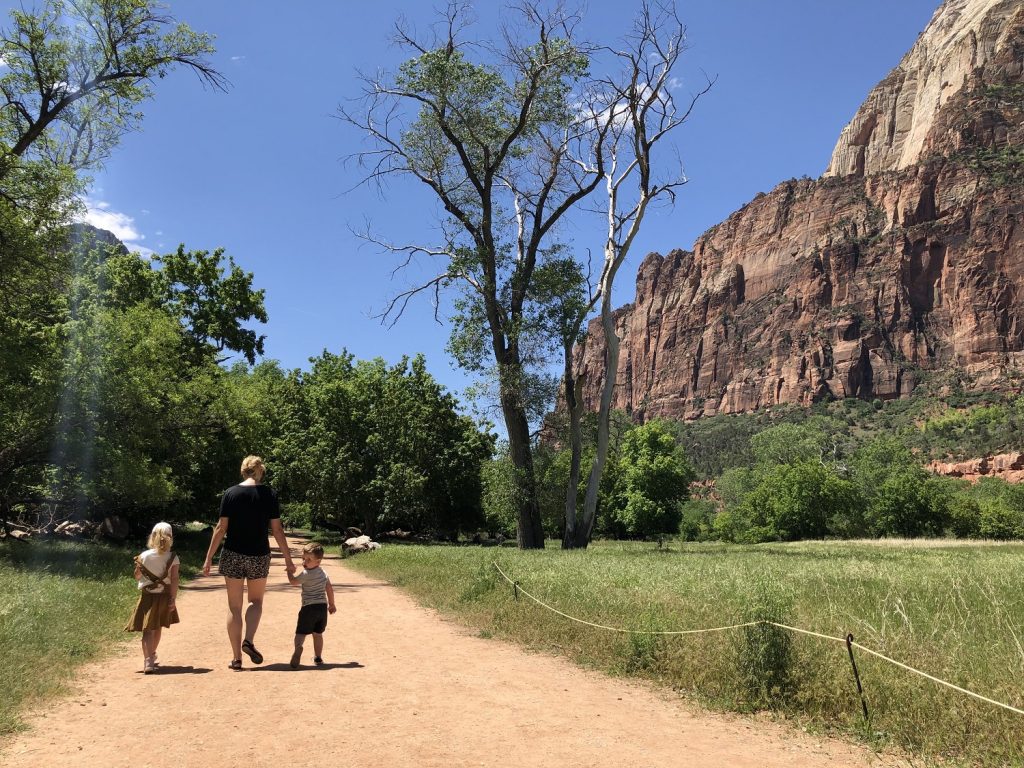 Walking Zion National park with kids