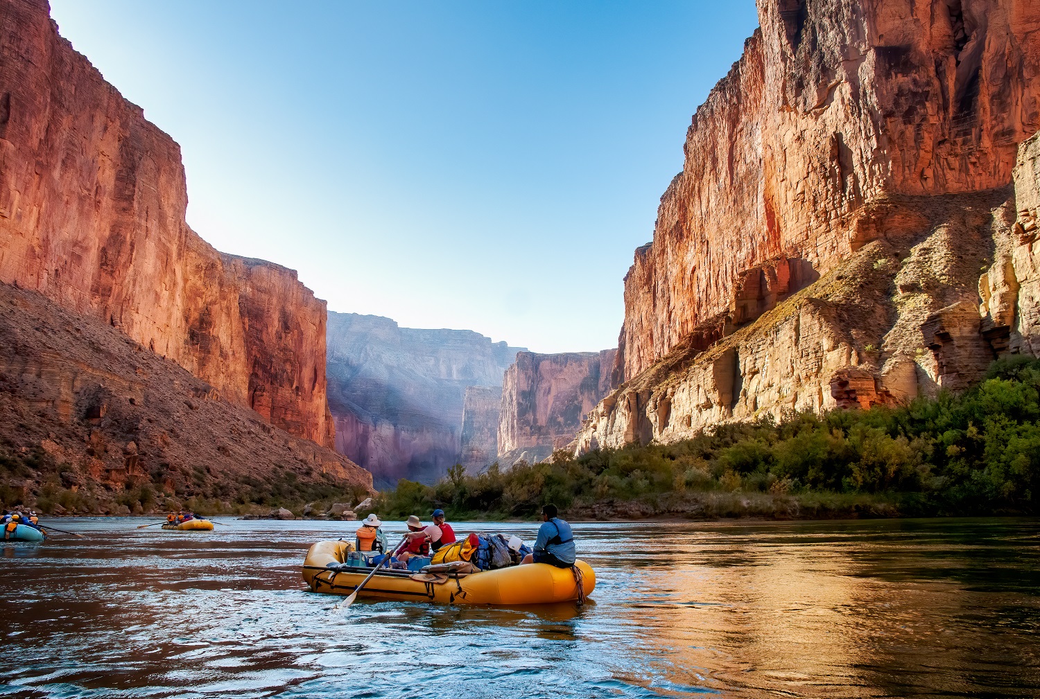Tour in barca del fiume Colorado Grand Canyon